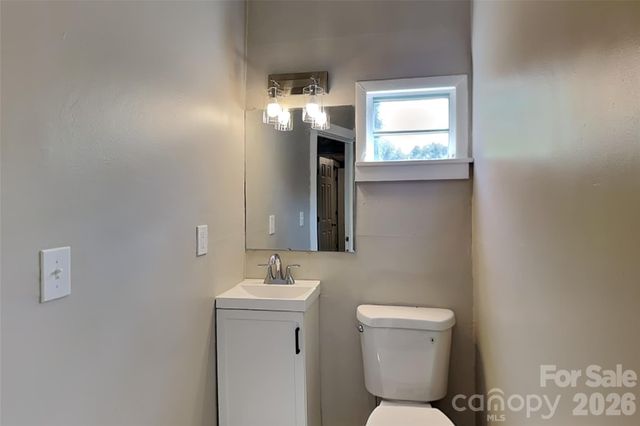 318 Bruce Avenue, Mooresville, NC 28115