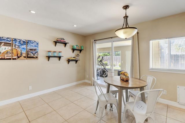 6632 Mirwood Ct, Orangevale, CA 95662
