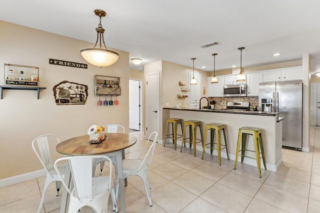 6632 Mirwood Ct, Orangevale, CA 95662