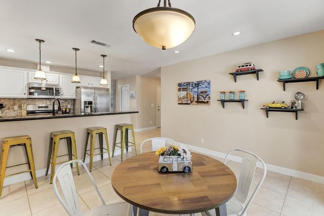 6632 Mirwood Ct, Orangevale, CA 95662
