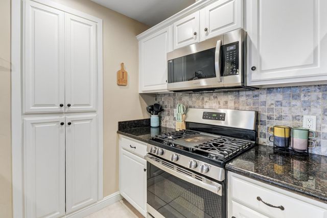 6632 Mirwood Ct, Orangevale, CA 95662