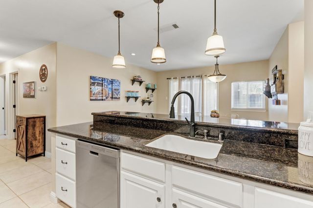 6632 Mirwood Ct, Orangevale, CA 95662