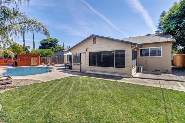6632 Mirwood Ct, Orangevale, CA 95662