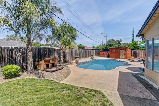 6632 Mirwood Ct, Orangevale, CA 95662