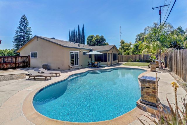 6632 Mirwood Ct, Orangevale, CA 95662