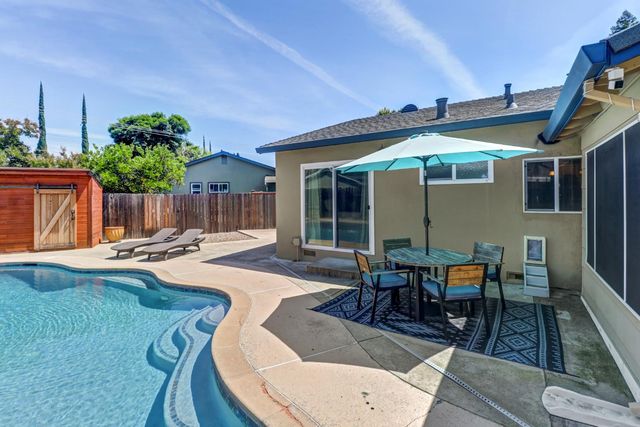 6632 Mirwood Ct, Orangevale, CA 95662