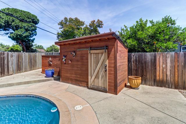6632 Mirwood Ct, Orangevale, CA 95662