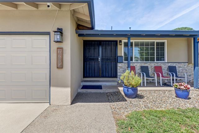 6632 Mirwood Ct, Orangevale, CA 95662