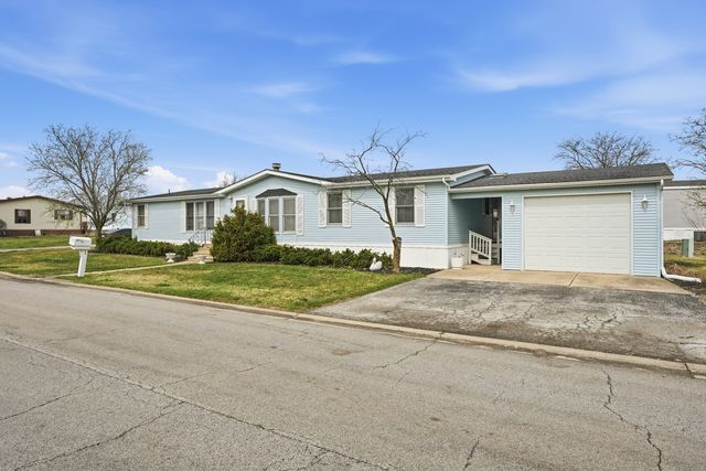 1 Swallow Lane, Beecher, IL 60401