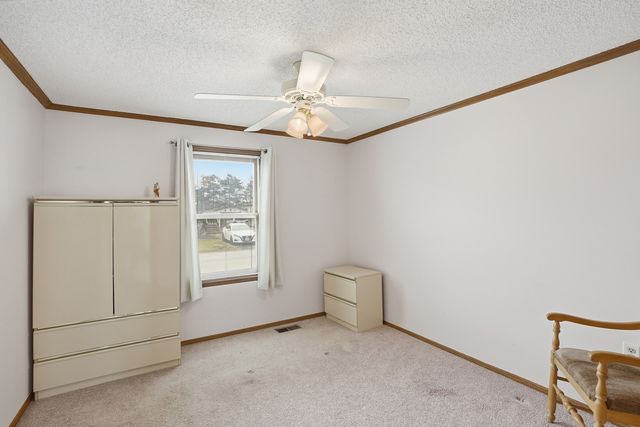 1 Swallow Lane, Beecher, IL 60401