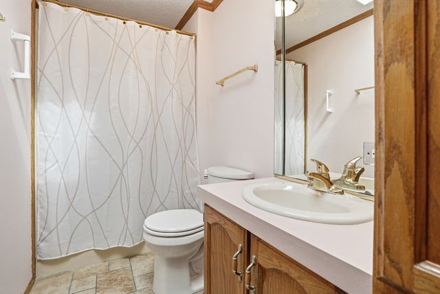 1 Swallow Lane, Beecher, IL 60401