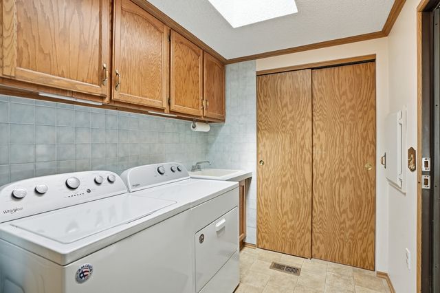 1 Swallow Lane, Beecher, IL 60401