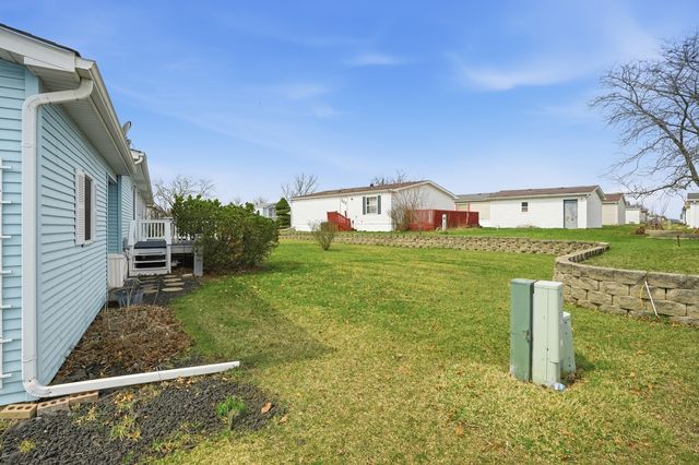 1 Swallow Lane, Beecher, IL 60401