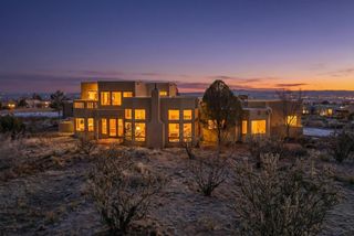 419 Live Oak Court NE, Albuquerque, NM 87122