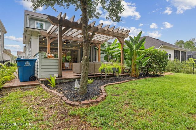 62 PARKBLUFF Circle, Ponte Vedra, FL 32081