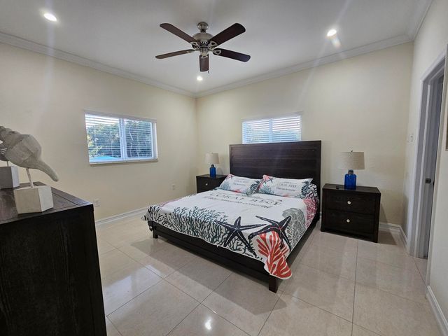 30 Coconut Drive, Key Largo, FL 33037