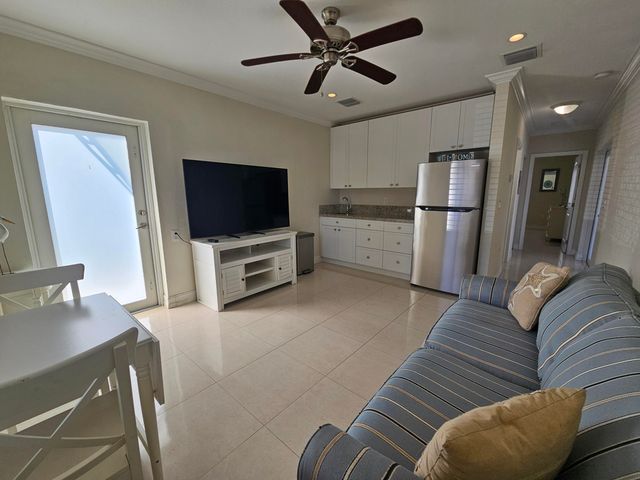 30 Coconut Drive, Key Largo, FL 33037