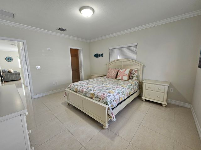 30 Coconut Drive, Key Largo, FL 33037