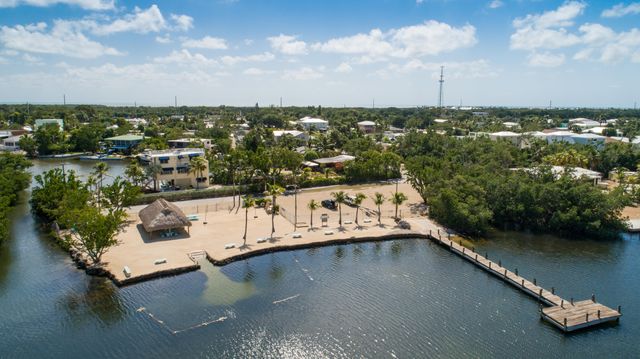 30 Coconut Drive, Key Largo, FL 33037