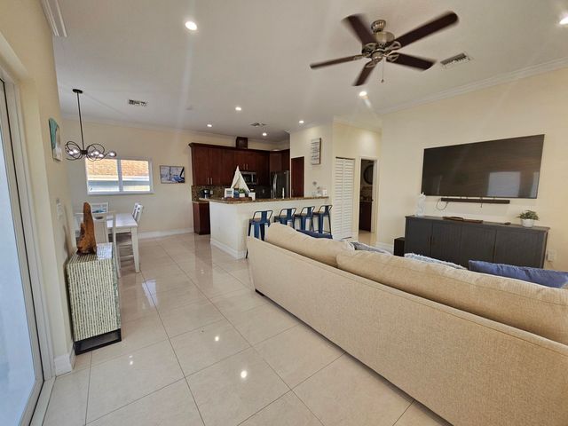 30 Coconut Drive, Key Largo, FL 33037