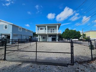 30 Coconut Drive, Key Largo, FL 33037