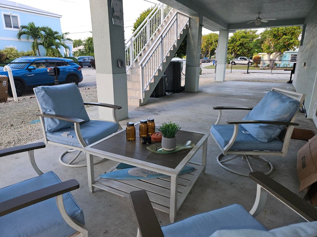 30 Coconut Drive, Key Largo, FL 33037