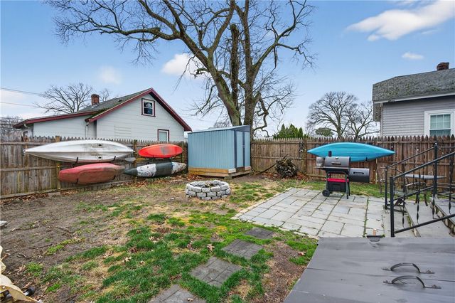 122 Leigh Street, Warwick, RI 02889