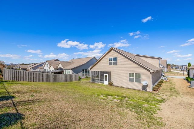 704 Ridgeville Crossing Drive, Inman, SC 29349