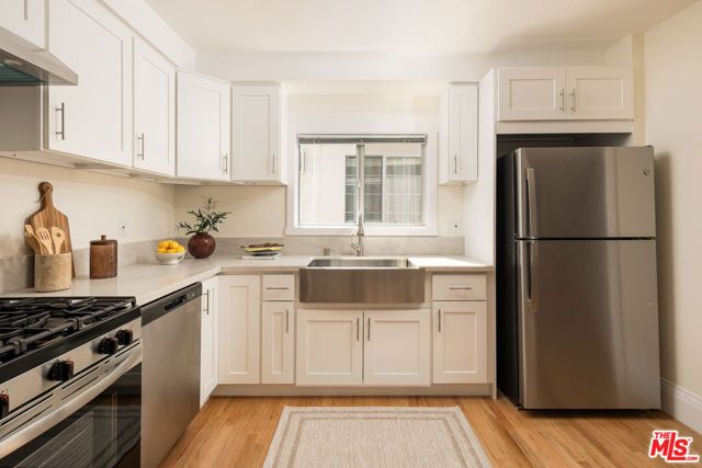 6190 Mesa Avenue, Los Angeles, CA 90042