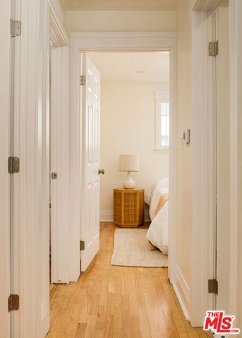 6190 Mesa Avenue, Los Angeles, CA 90042