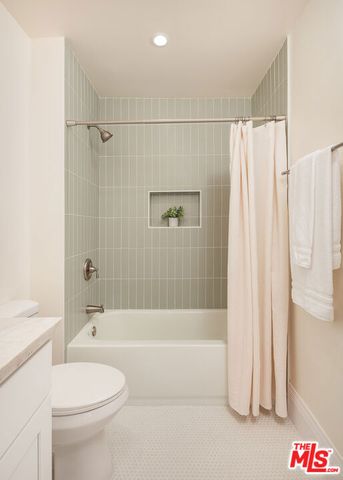6190 Mesa Avenue, Los Angeles, CA 90042