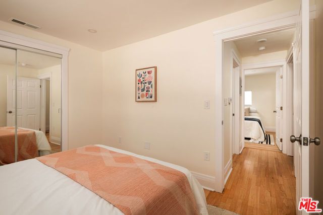 6190 Mesa Avenue, Los Angeles, CA 90042
