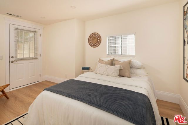 6190 Mesa Avenue, Los Angeles, CA 90042