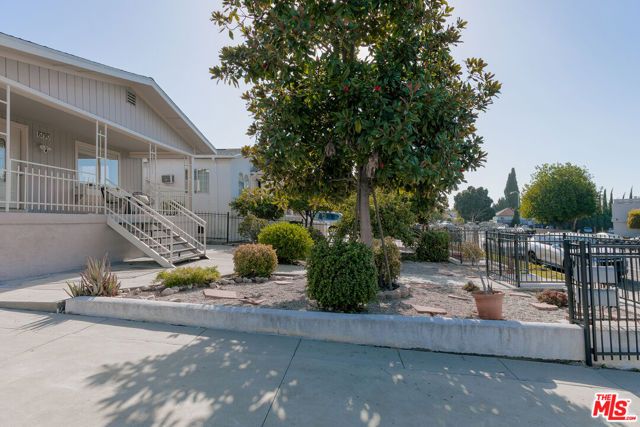 6190 Mesa Avenue, Los Angeles, CA 90042