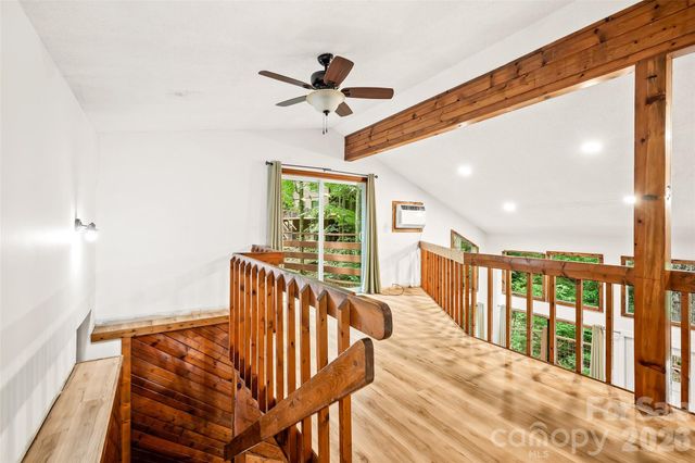 48 Gold Finch Lane, Maggie Valley, NC 28751
