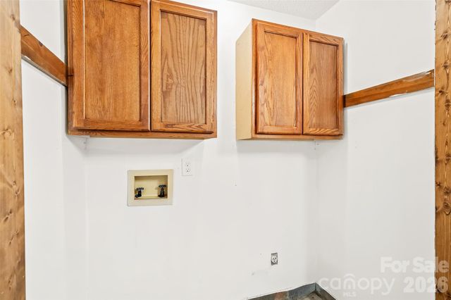 48 Gold Finch Lane, Maggie Valley, NC 28751