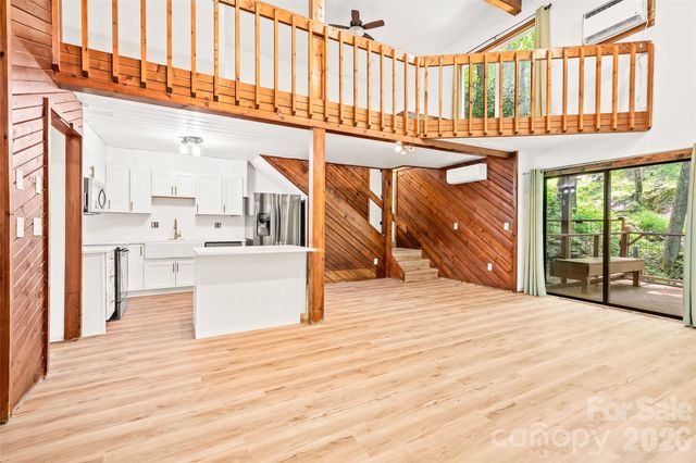 48 Gold Finch Lane, Maggie Valley, NC 28751