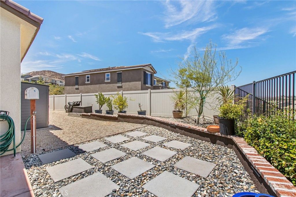 Image 30 of property listing at 24764 Hidden Hills Drive, Menifee, CA 92584