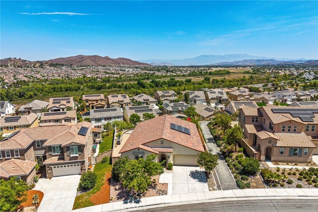 Image 37 of property listing at 24764 Hidden Hills Drive, Menifee, CA 92584