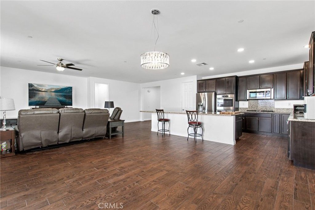 Image 6 of property listing at 24764 Hidden Hills Drive, Menifee, CA 92584