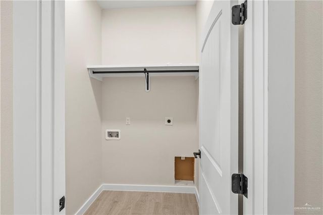 2328 Thornton Avenue, Mission, TX 78574