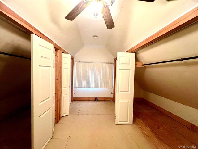 57 Hubbard Road, Bloomingburg, NY 12721