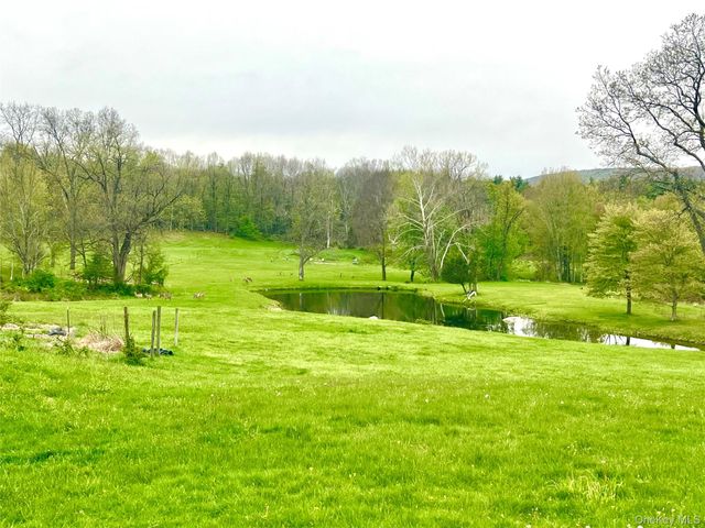 57 Hubbard Road, Bloomingburg, NY 12721