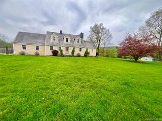 57 Hubbard Road, Bloomingburg, NY 12721