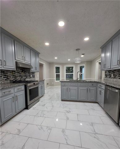 2800 Cove Crossing Drive, Lawrenceville, GA 30045