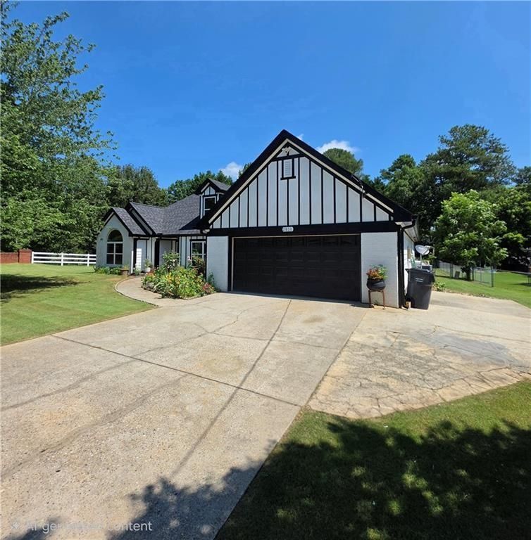 2800 Cove Crossing Drive, Lawrenceville, GA 30045