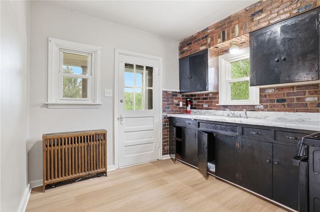 821 Worthington Avenue, Clairton, PA 15025