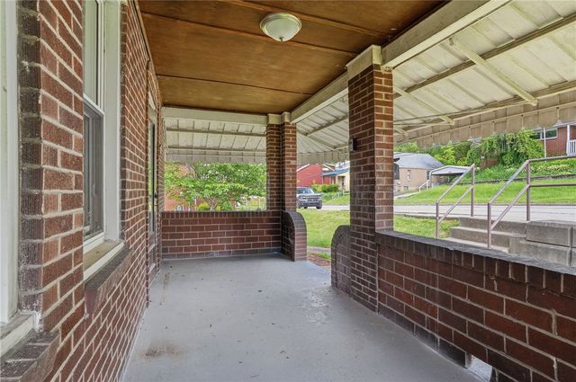 821 Worthington Avenue, Clairton, PA 15025