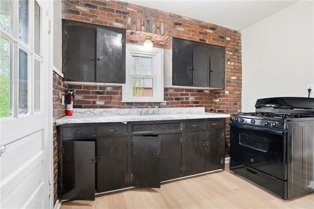 821 Worthington Avenue, Clairton, PA 15025