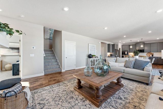 1507 Clover Preserve Way, Chaska, MN 55318